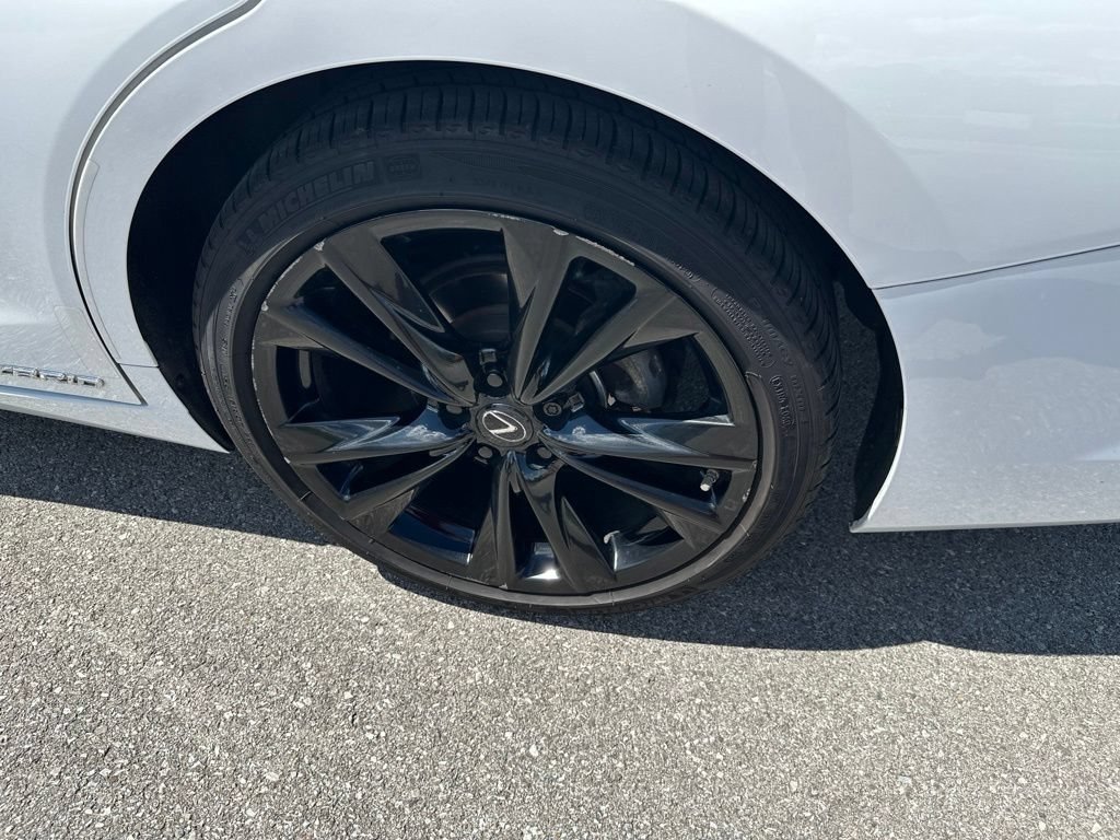 Used 2022 Lexus ES 300h F Sport w/ Accessory Package FWD image 13
