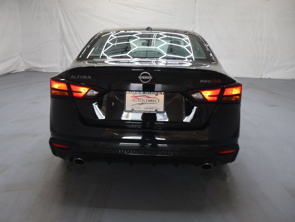 Used 2024 Nissan Altima 2.5 SR w/ SR Premium Package AWD/4WD image 6