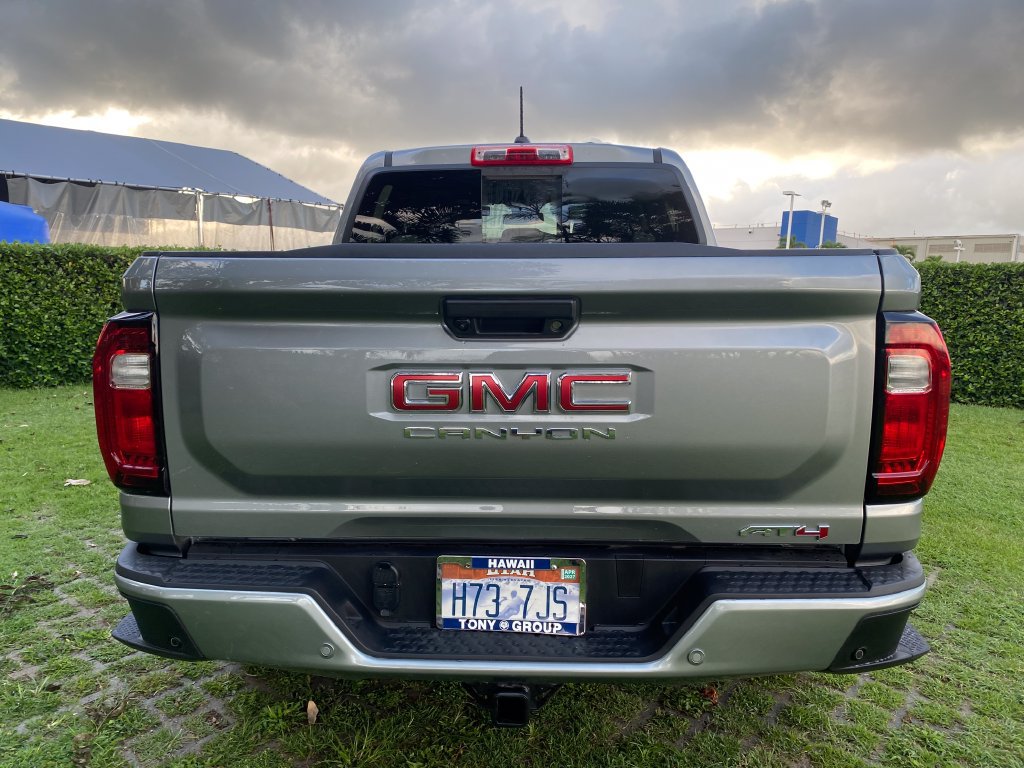 Used 2026 GMC Canyon AT4 AWD/4WD image 6