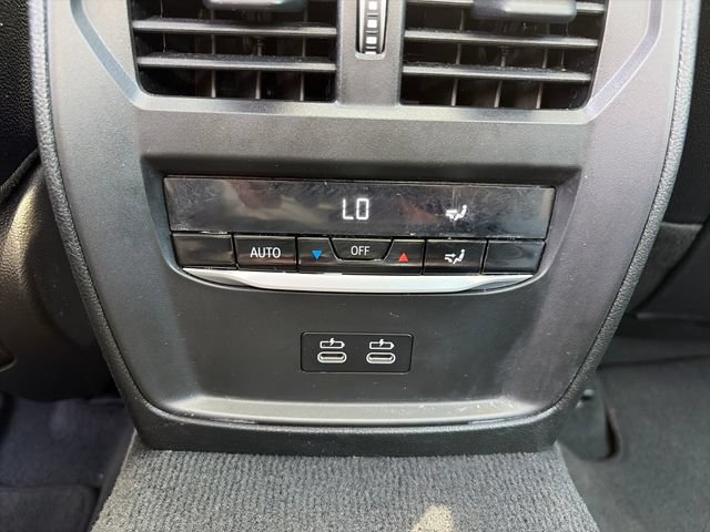 Used 2026 BMW 330i xDrive Sedan AWD/4WD image 24