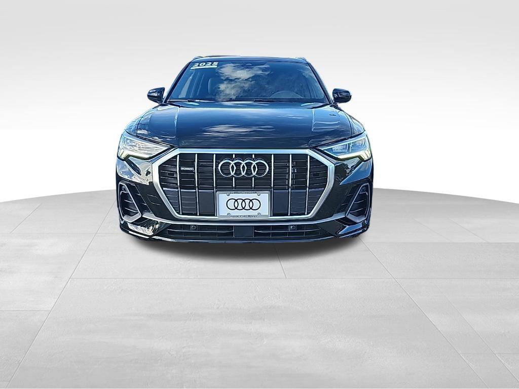 Used 2025 Audi Q3 2.0T Premium AWD/4WD image 3