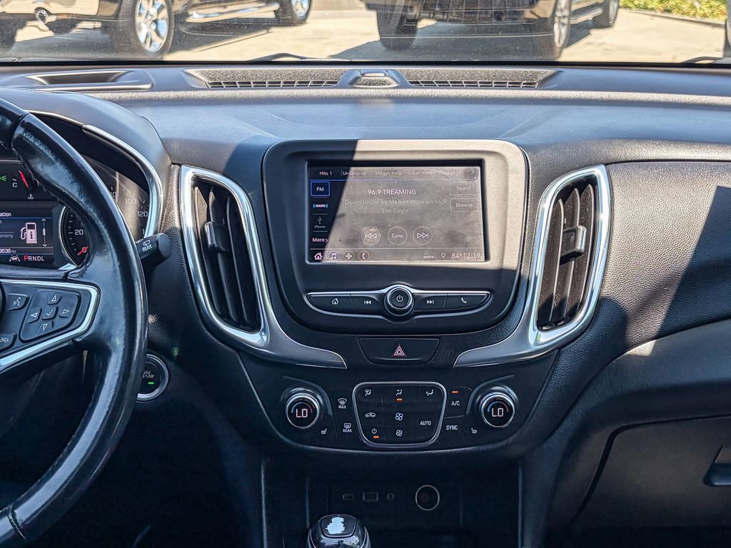 Used 2020 Chevrolet Equinox LT w/ Sport Edition FWD image 17