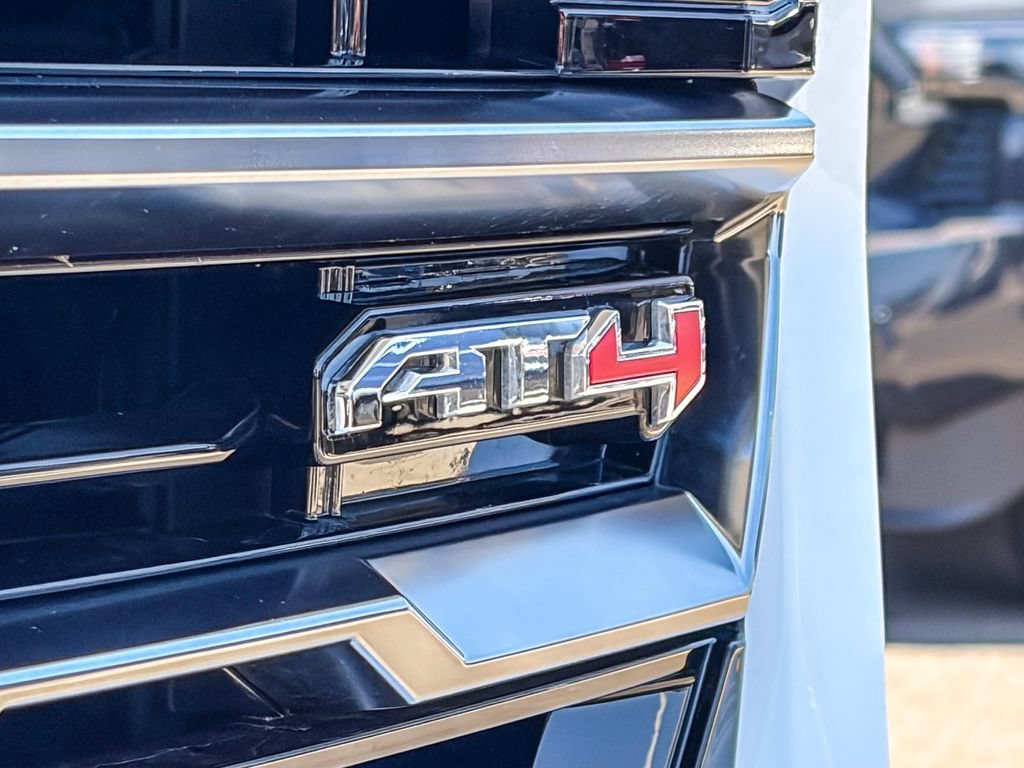 Certified 2025 GMC Sierra 2500 AT4 w/ AT4 Premium Plus Package AWD/4WD image 15
