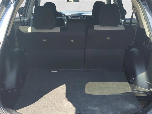 Used 2018 Toyota RAV4 XLE FWD image 10