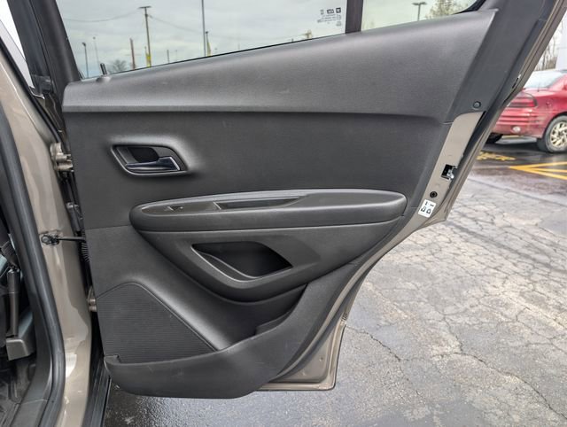 Used 2021 Chevrolet Trax LT w/ Driver Confidence Package image 18