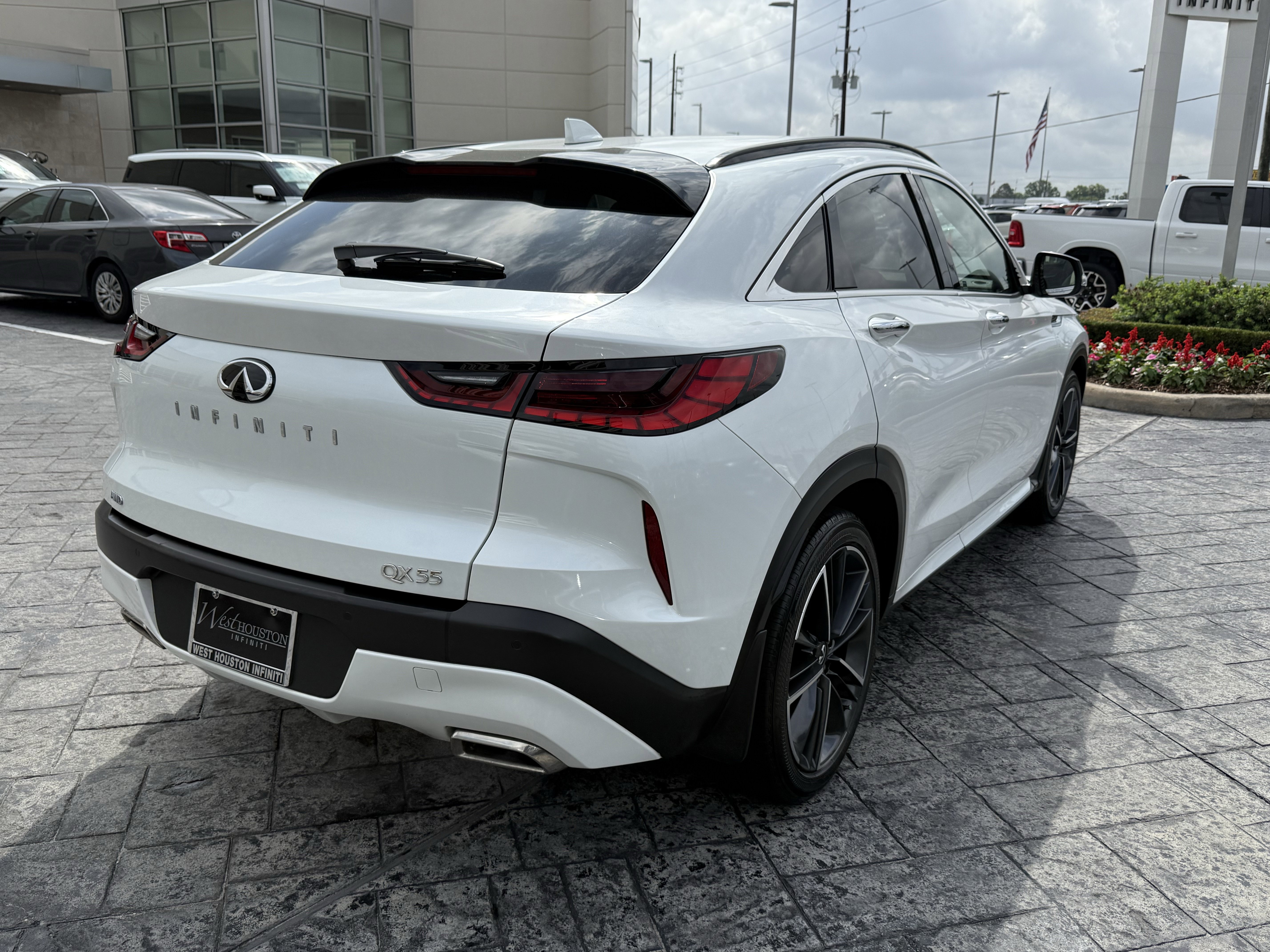 Certified 2023 INFINITI QX55 Essential AWD/4WD image 7