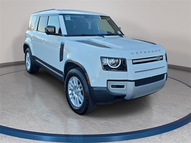 Used 2023 Land Rover Defender 110 S image 3