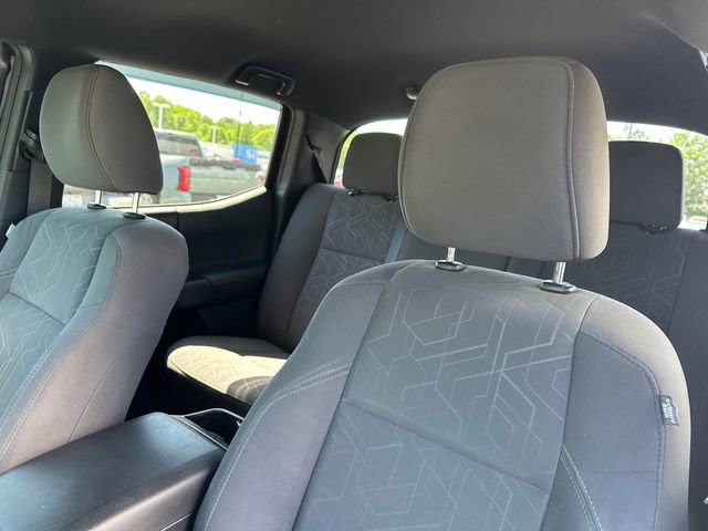 Used 2018 Toyota Tacoma TRD Sport w/ Technology Package AWD/4WD image 16