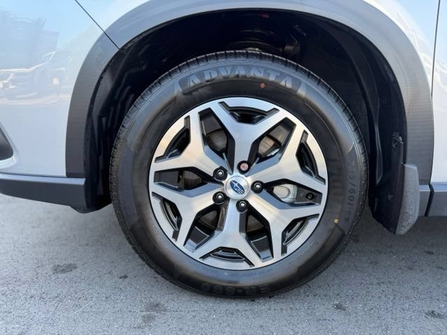 Used 2023 Subaru Forester Premium AWD/4WD image 29