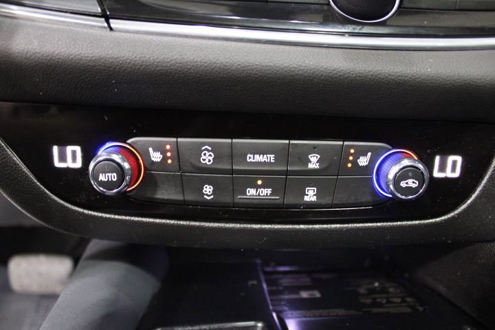 Used 2024 Buick Enclave Essence w/ Experience Buick Package FWD image 38