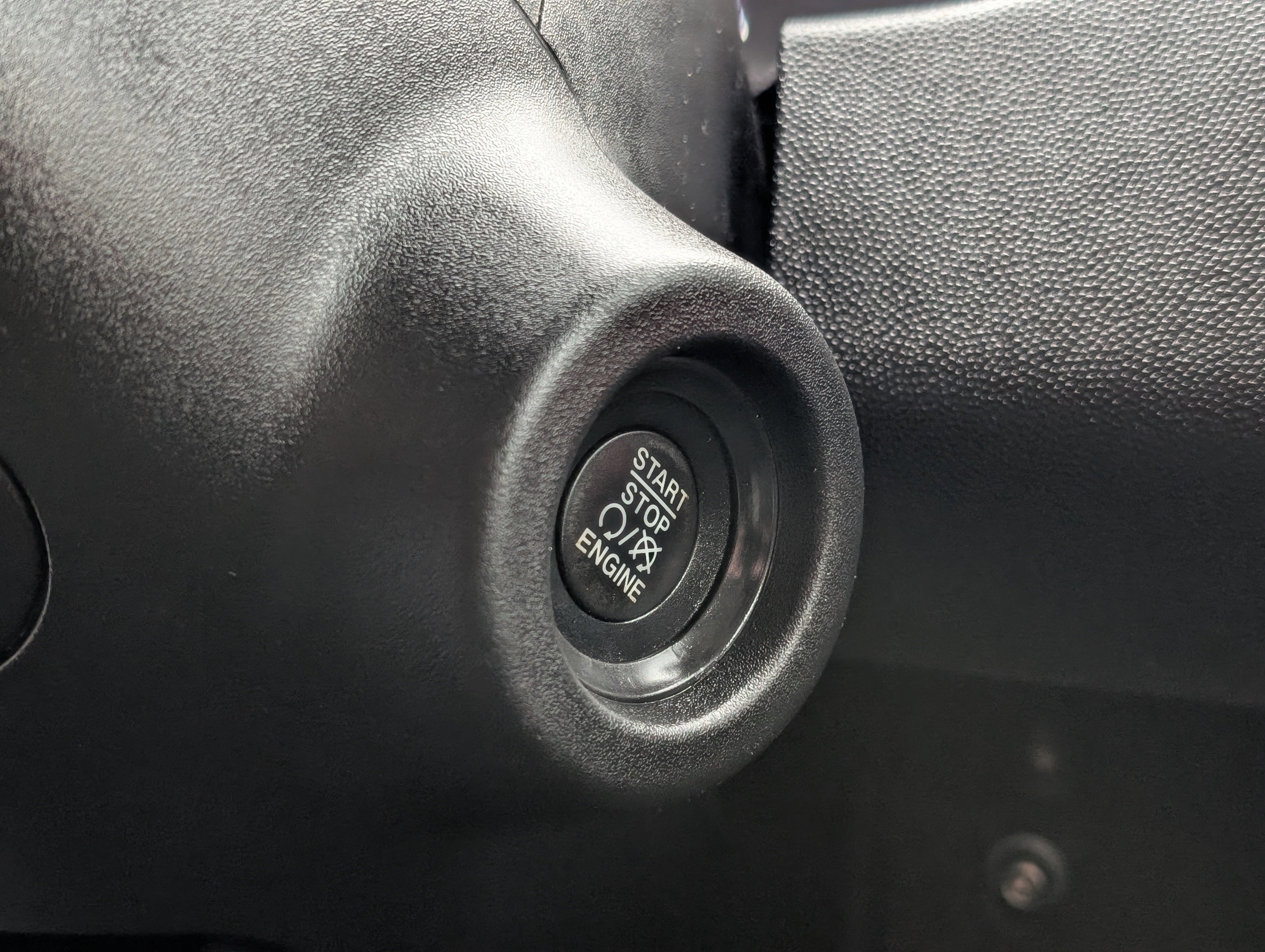 Used 2023 RAM ProMaster 2500 w/ Premium Appearance Group image 18