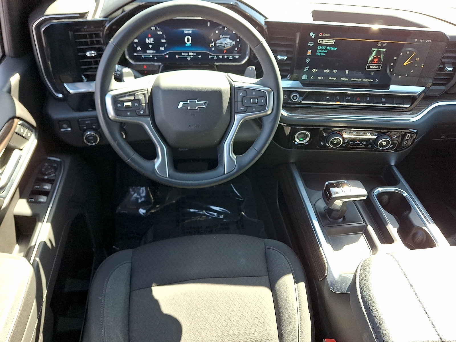 Used 2023 Chevrolet Silverado 1500 RST w/ Protection Package AWD/4WD image 13