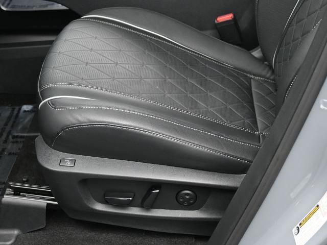 Certified 2025 INFINITI QX60 Autograph w/ Cargo Package image 16