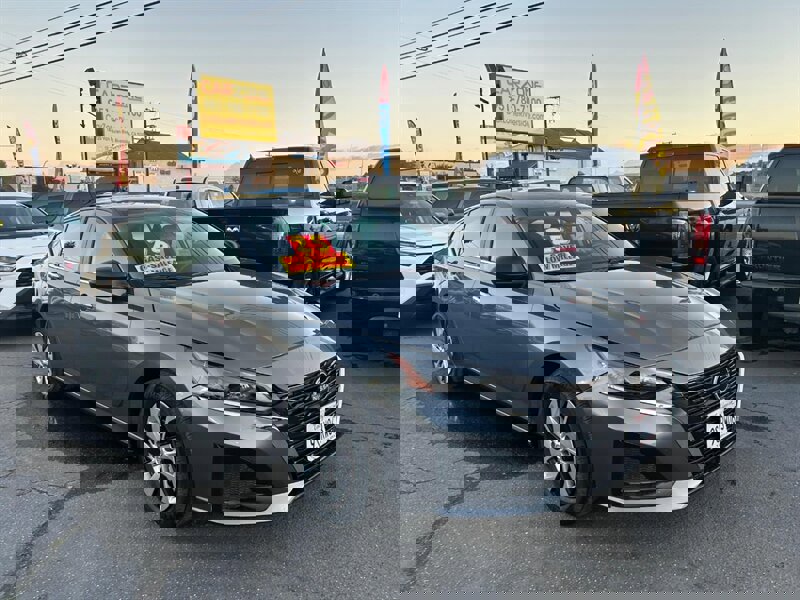 Used 2025 Nissan Altima 2.5 S image 4