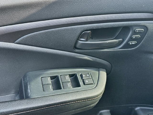 Certified 2023 Honda Passport TrailSport image 23