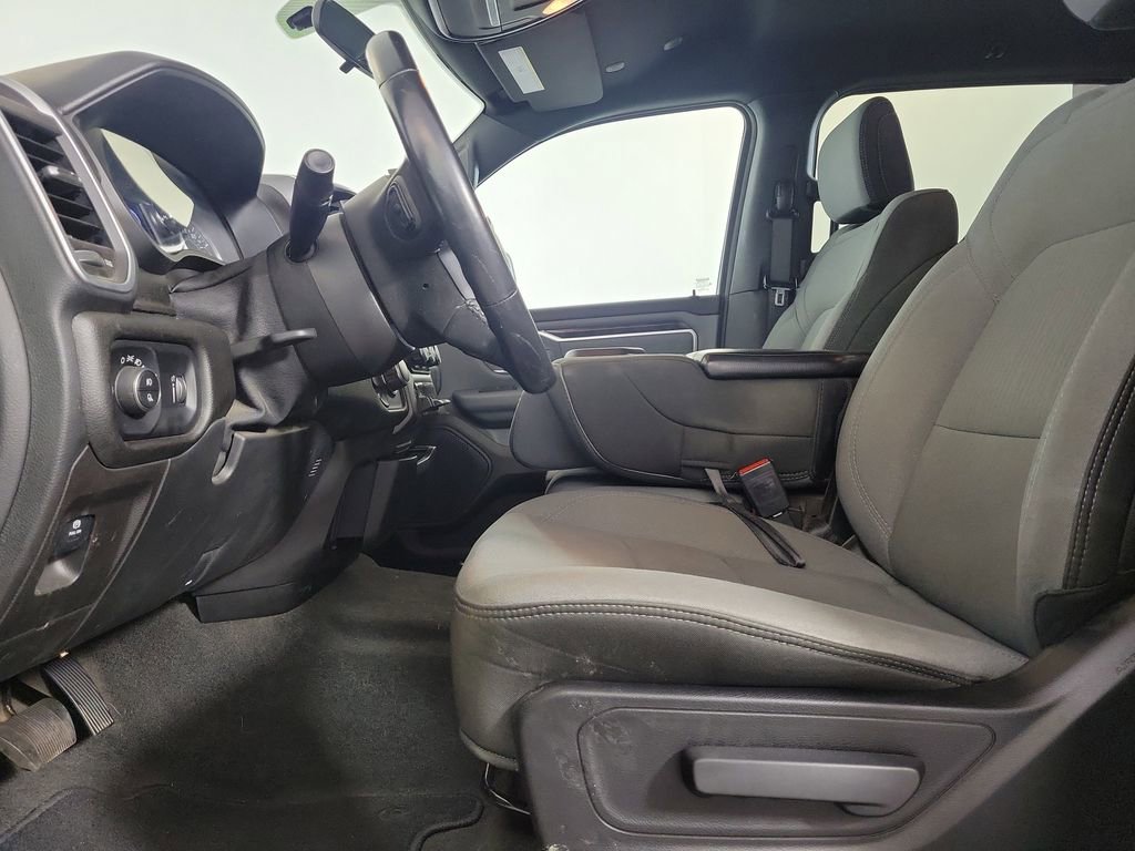 Used 2021 RAM 1500 Big Horn RWD image 12