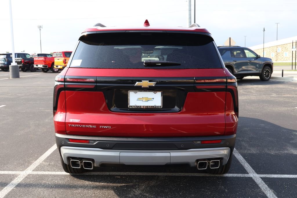 New 2026 Chevrolet Traverse LT w/ Driver Confidence Package image 6