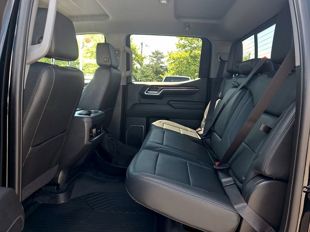 Used 2023 Chevrolet Silverado 1500 LT Trail Boss w/ LT Trail Boss Premium Package AWD/4WD image 10