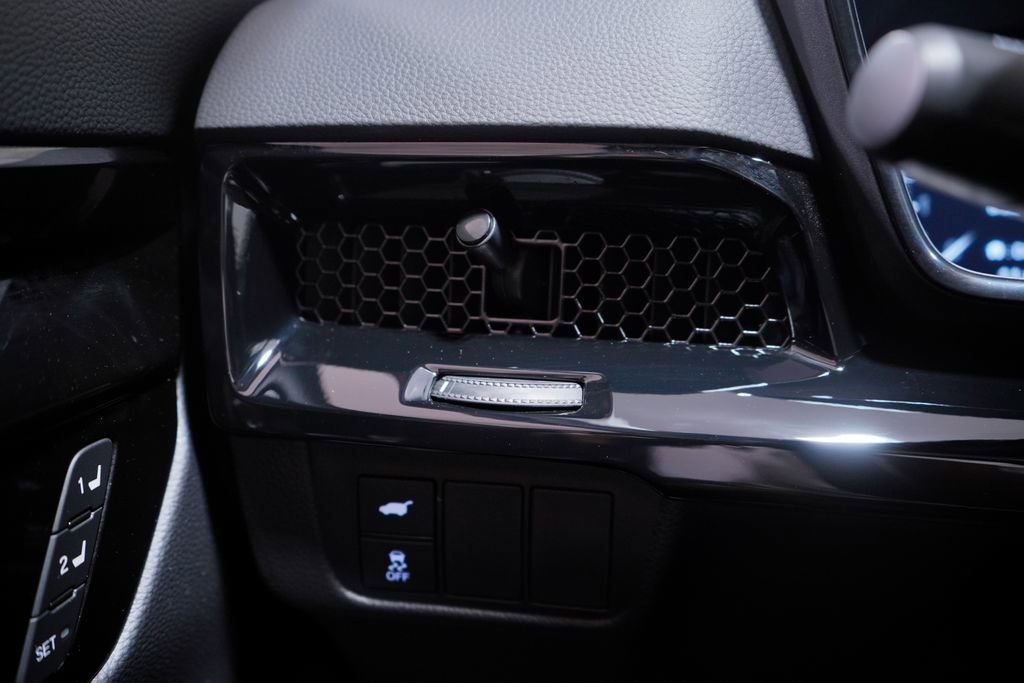 Used 2024 Honda CR-V EX-L image 19