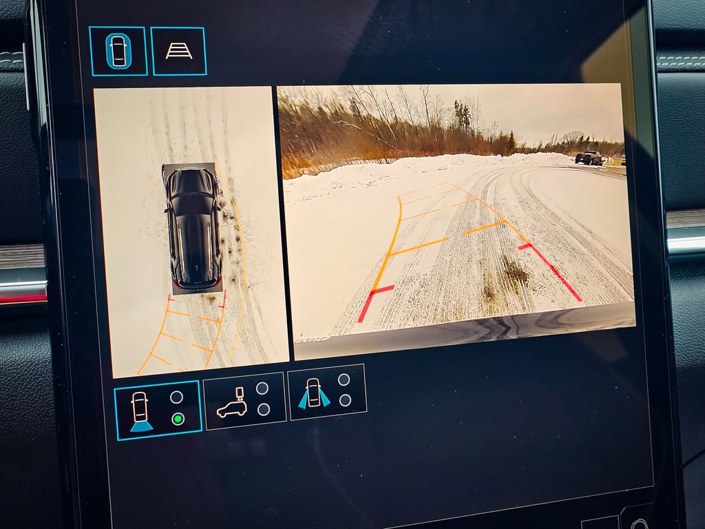 New 2026 GMC Terrain Denali w/ LPO, Floor Liner Package image 27