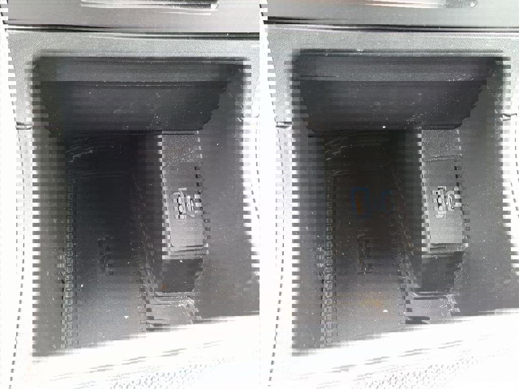 Used 2021 Ford Edge SEL w/ Convenience Package image 24