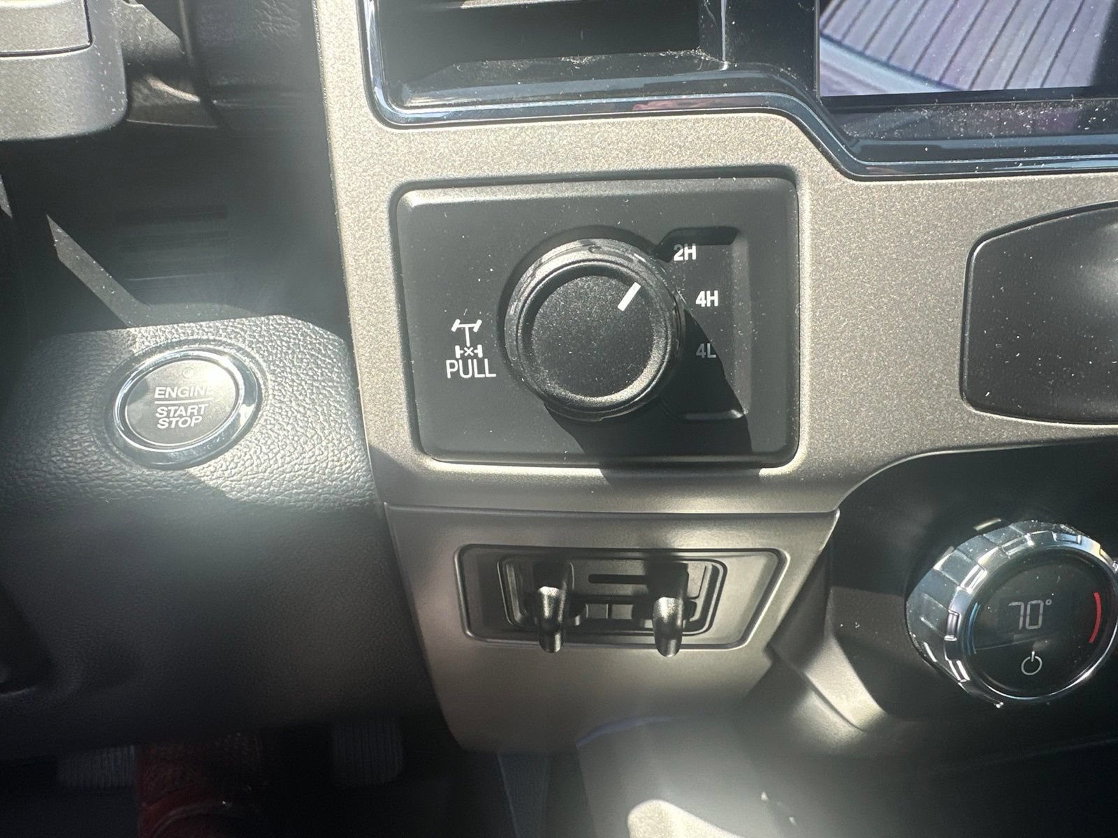Used 2022 Ford F350 Lariat w/ Lariat Ultimate Package AWD/4WD image 18