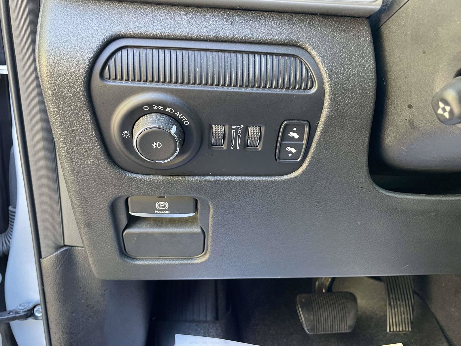 Certified 2022 Jeep Wagoneer Series II AWD/4WD image 23