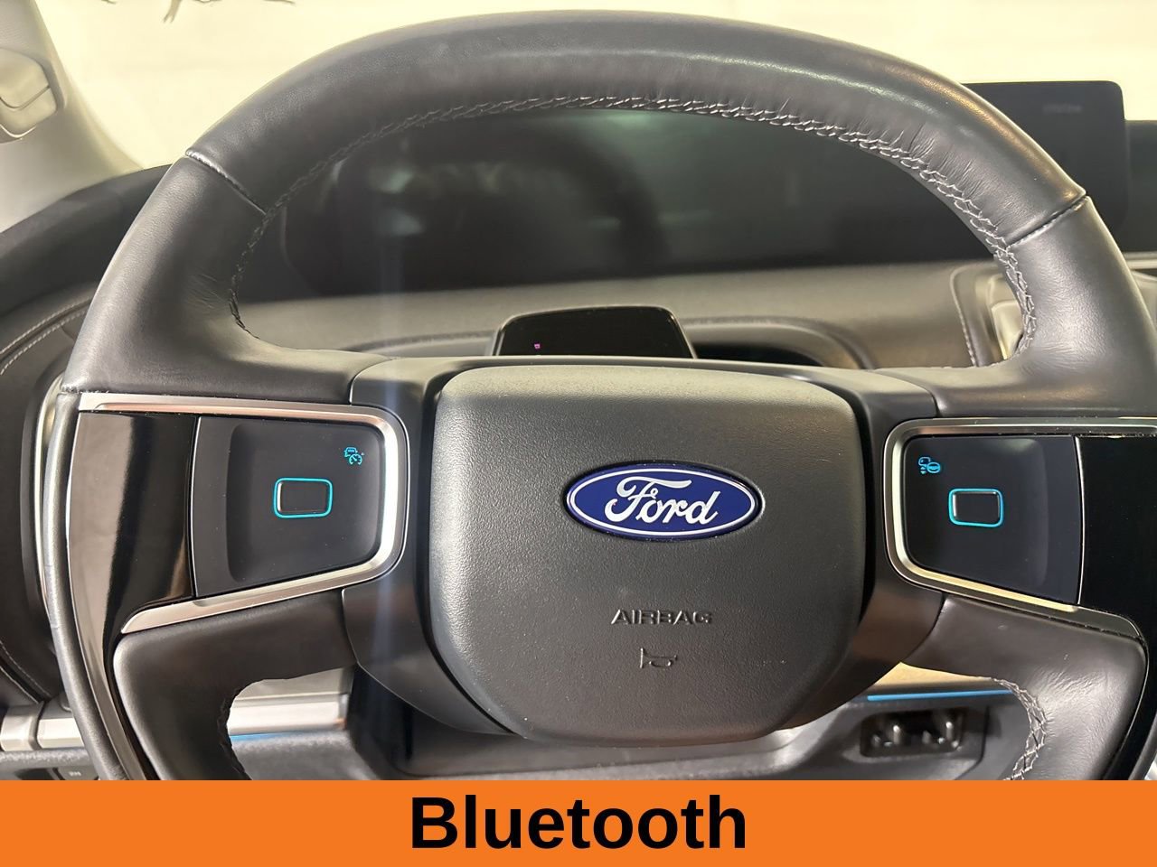 Used 2025 Ford Expedition Platinum image 13