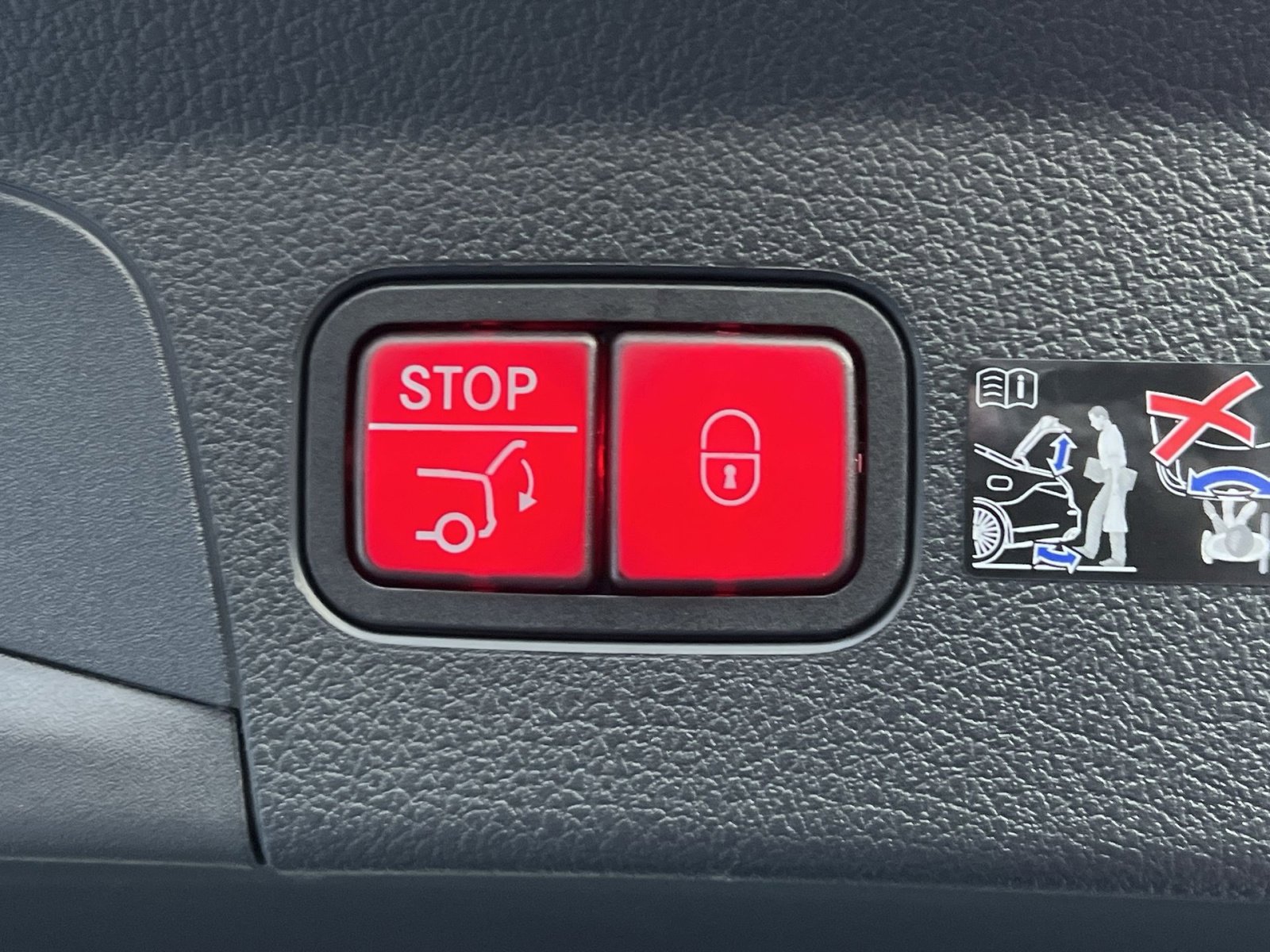 New 2026 Mercedes-Benz GLE 53 AMG 4MATIC Coupe image 25