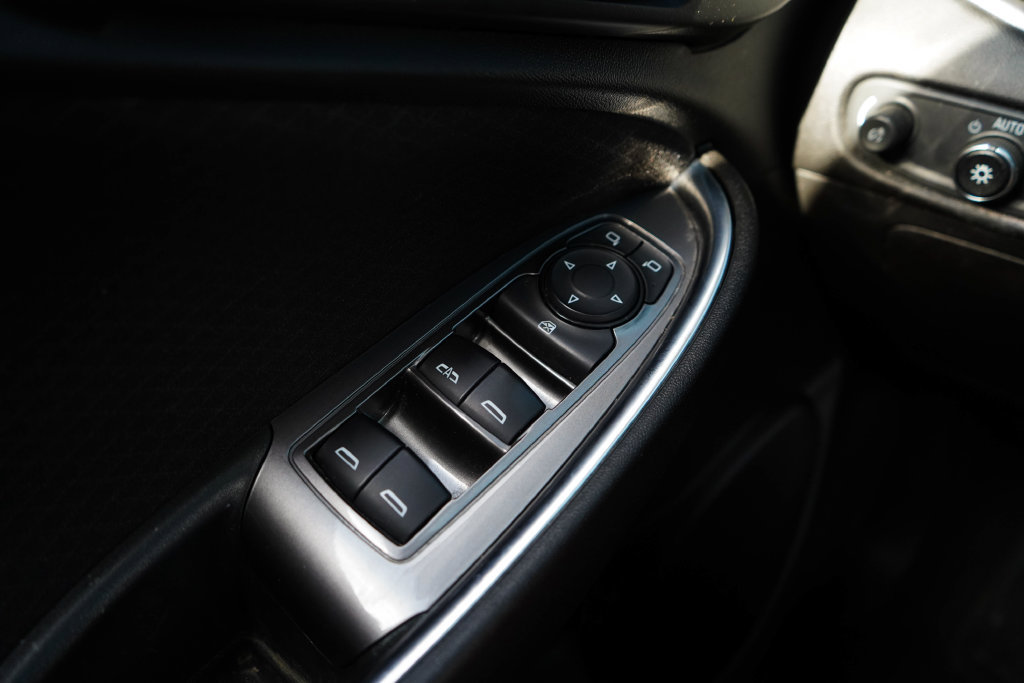 Used 2022 Chevrolet Malibu LT FWD image 29
