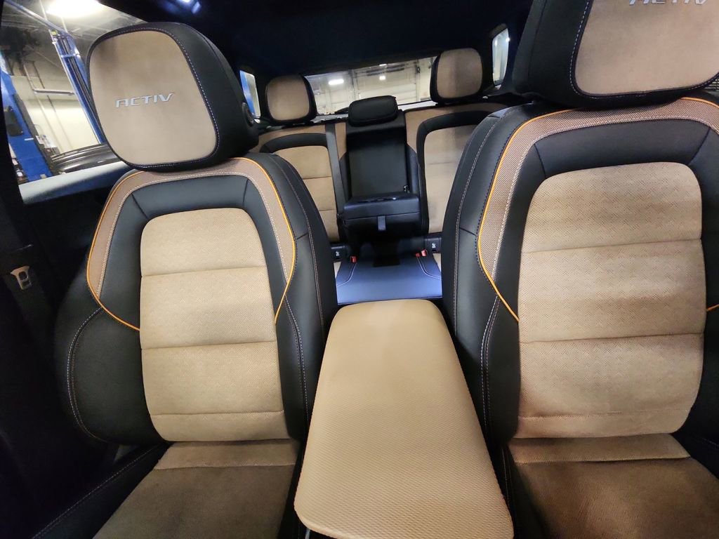 Certified 2026 Chevrolet Equinox ACTIV w/ Convenience Package III image 32