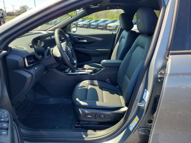 New 2026 Buick Envista Sport Touring w/ Convenience I Package FWD image 16