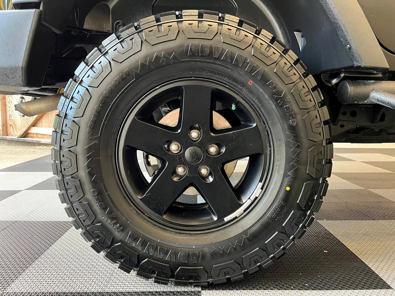 Used 2017 Jeep Wrangler Unlimited Sport image 25