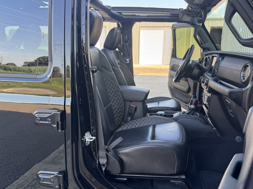 Used 2021 Jeep Wrangler Unlimited Sahara image 42