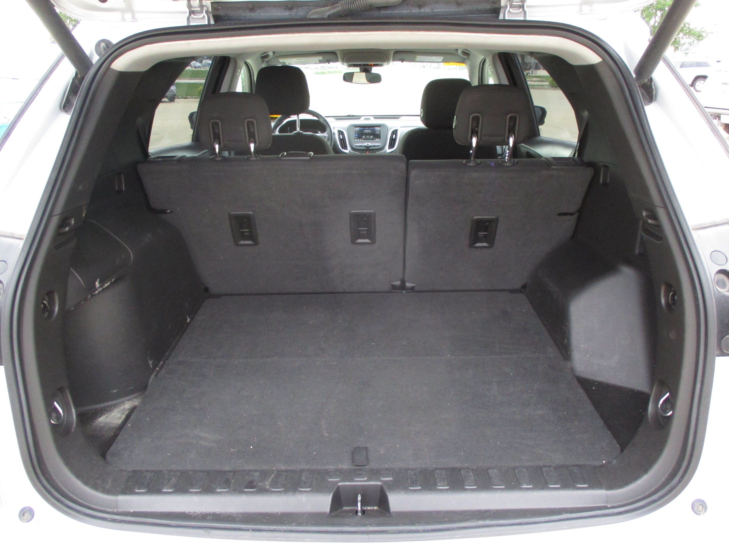 Used 2019 Chevrolet Equinox LT FWD image 16