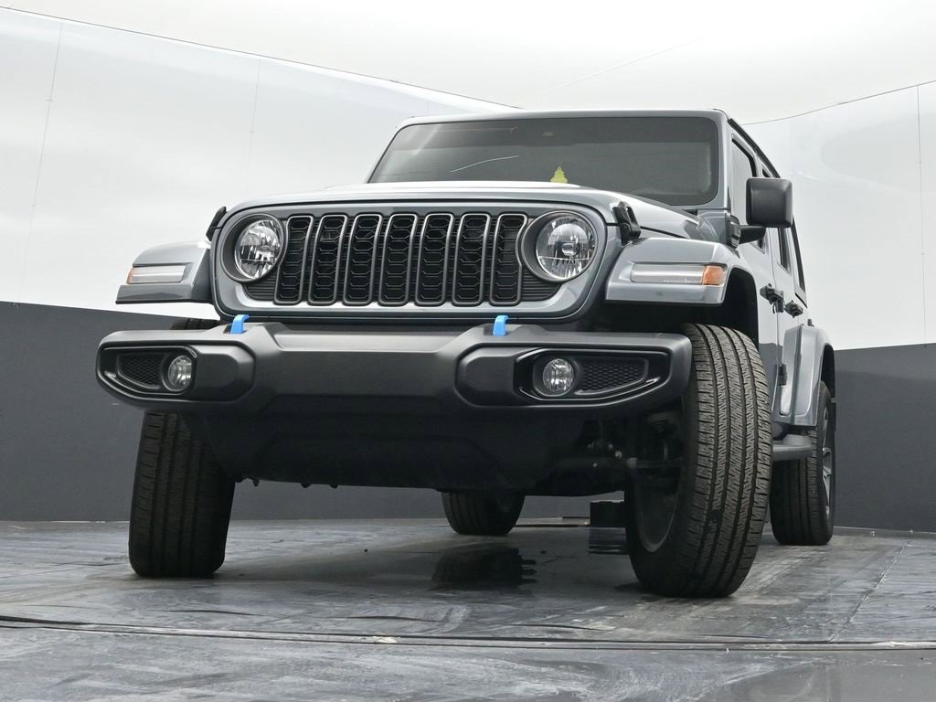 Used 2024 Jeep Wrangler Unlimited w/ Convenience Group image 30