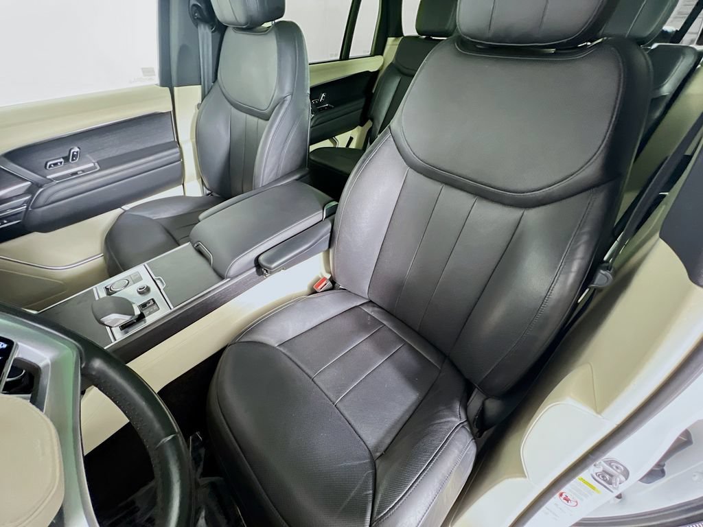 Used 2022 Land Rover Range Rover Long Wheelbase SE AWD/4WD image 22