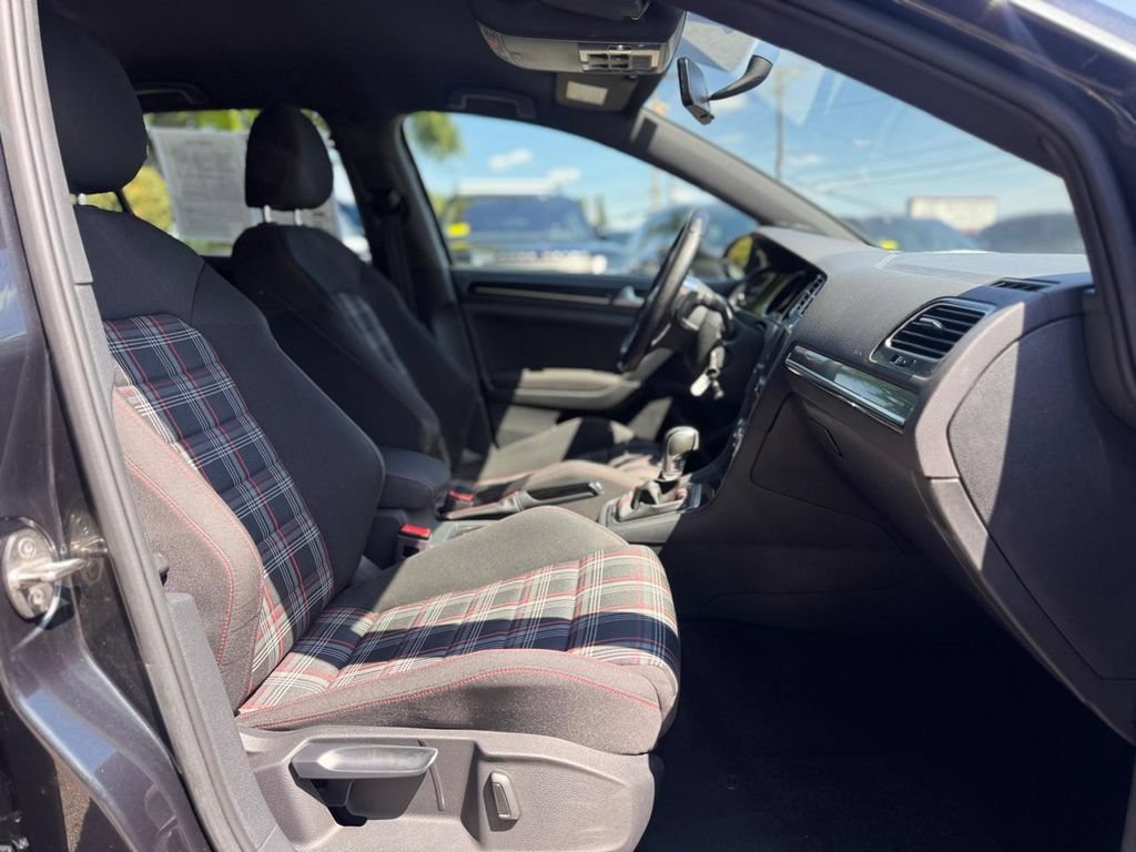 Used 2017 Volkswagen GTI S FWD image 28