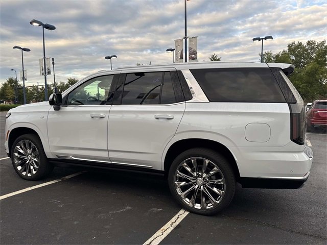 New 2026 Cadillac Escalade Luxury w/ LPO, Radiant Package image 4