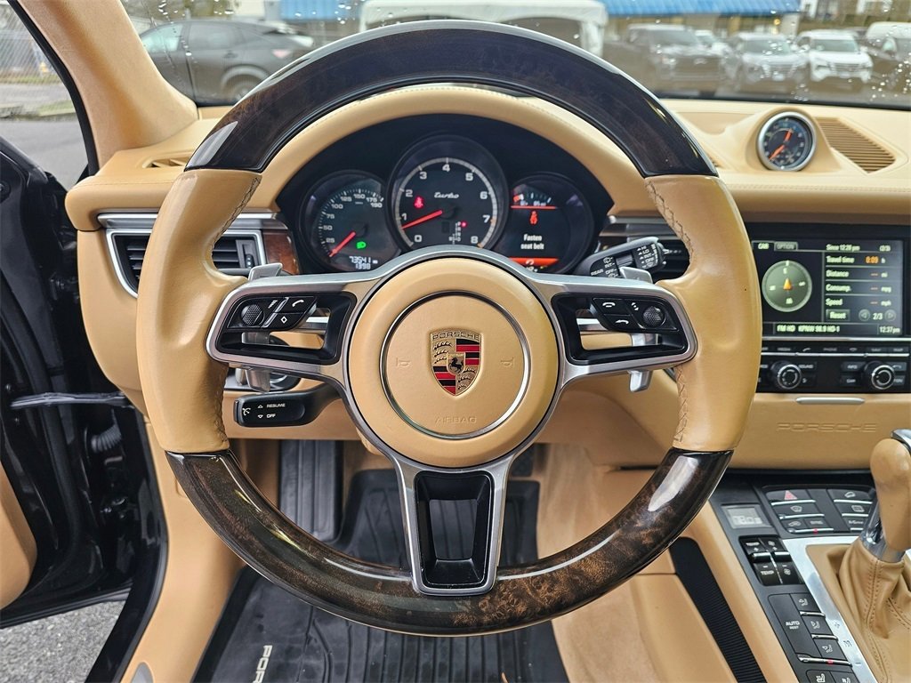 Used 2016 Porsche Macan Turbo image 12