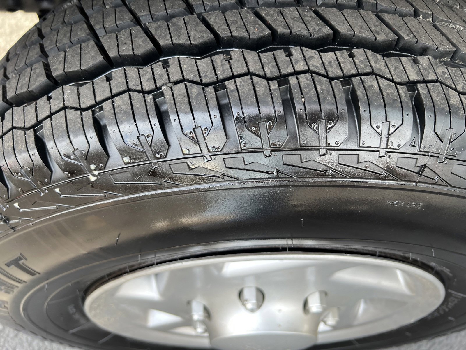 Used 2014 Ford E-350 and Econoline 350 Super Duty image 18