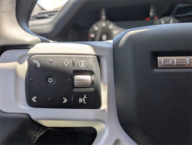 Used 2025 Land Rover Defender 110 S image 21