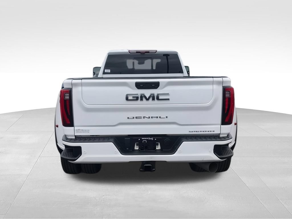 Used 2024 GMC Sierra 3500 Denali Ultimate AWD/4WD image 7