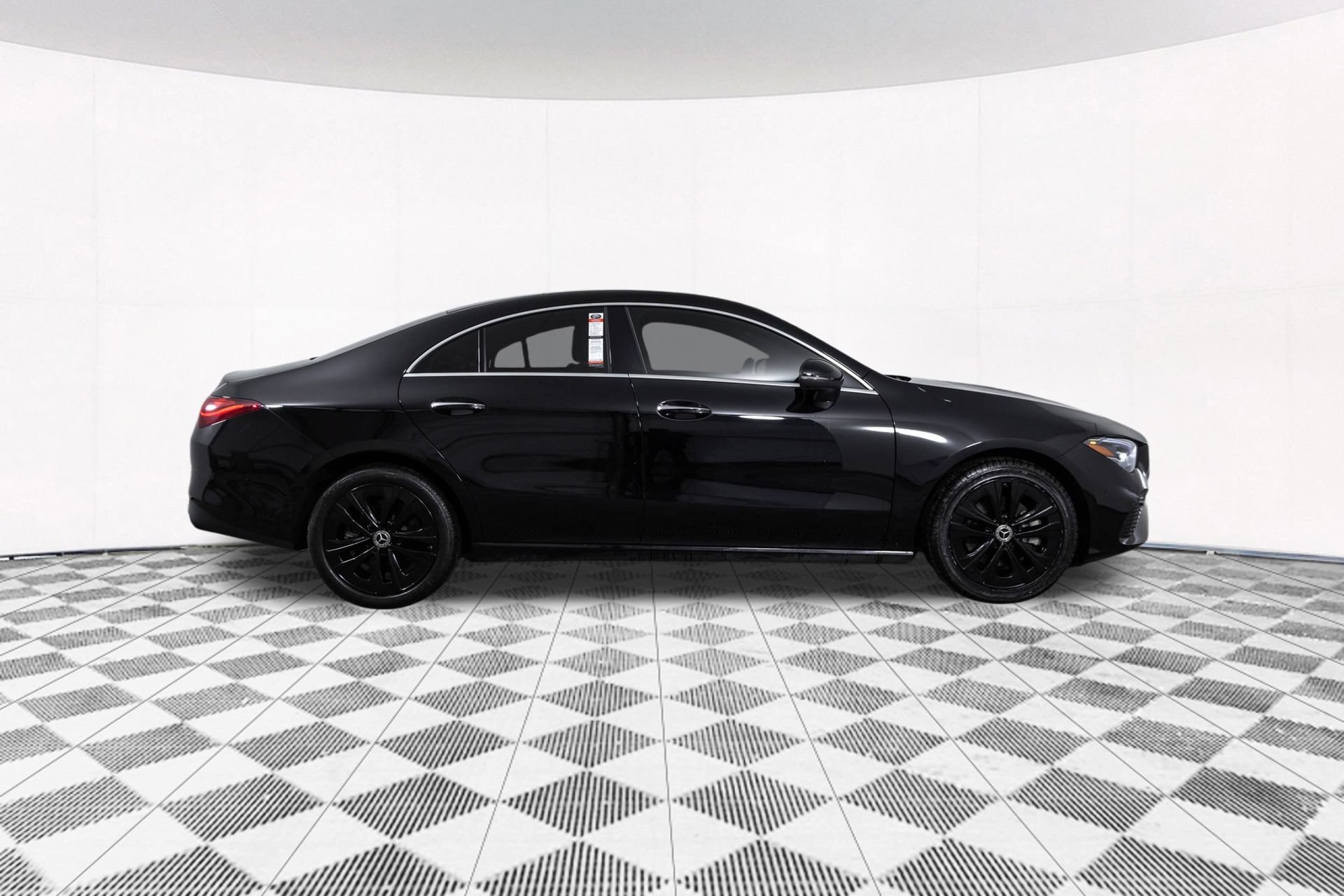 Used 2025 Mercedes-Benz CLA 250 4MATIC image 19