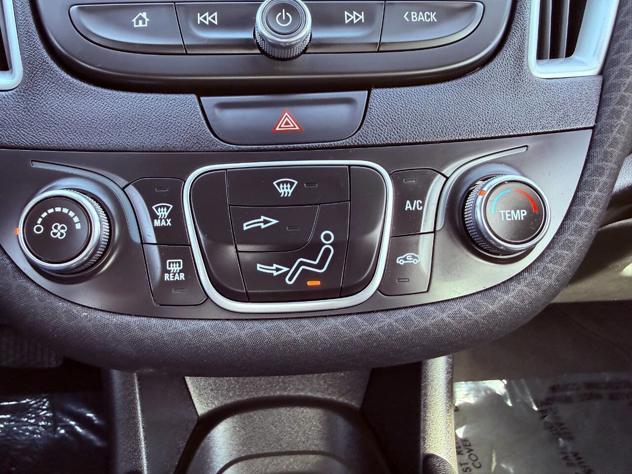 Used 2019 Chevrolet Malibu LS image 37