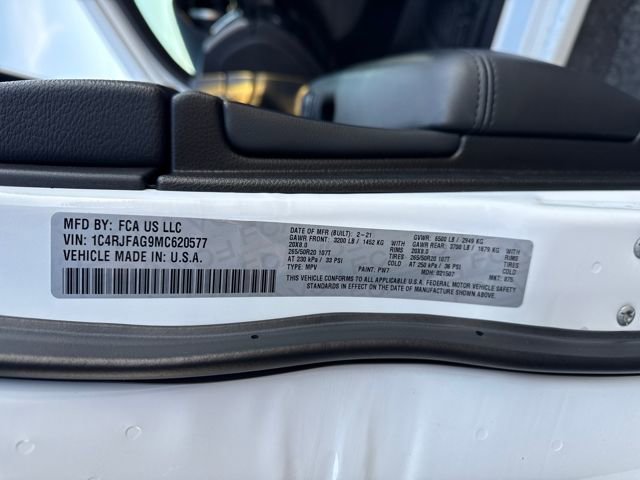 Used 2021 Jeep Grand Cherokee Laredo X image 31