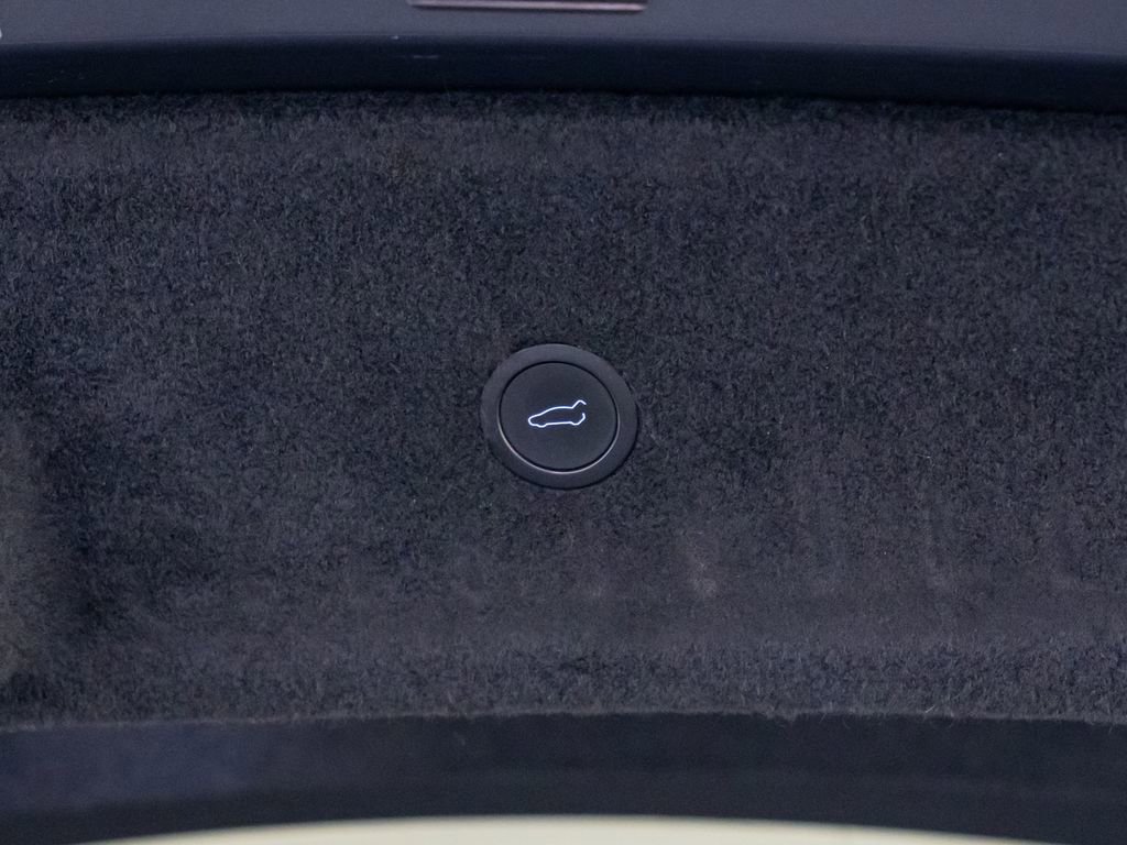 Used 2021 Tesla Model S Plaid image 33