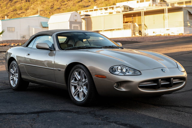 Used 2000 Jaguar XK8 Convertible RWD image 20