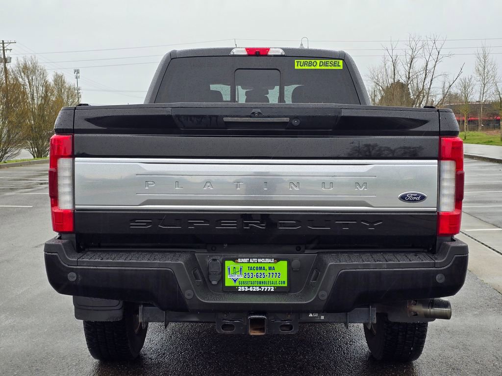 Used 2019 Ford F350 Platinum w/ Platinum Ultimate Package image 4