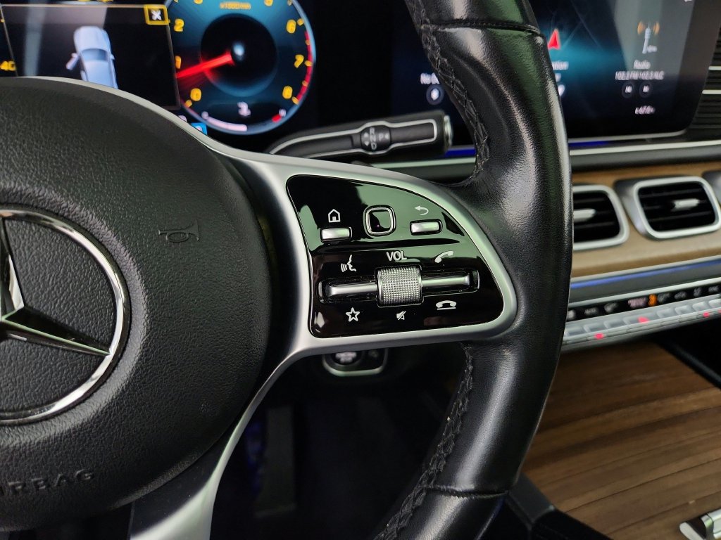 Used 2020 Mercedes-Benz GLE 350 4MATIC w/ Premium Package image 25
